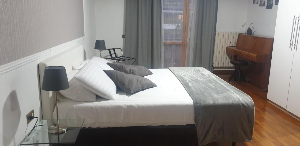 Magenta Comfort Apartment ภายนอก รูปภาพ